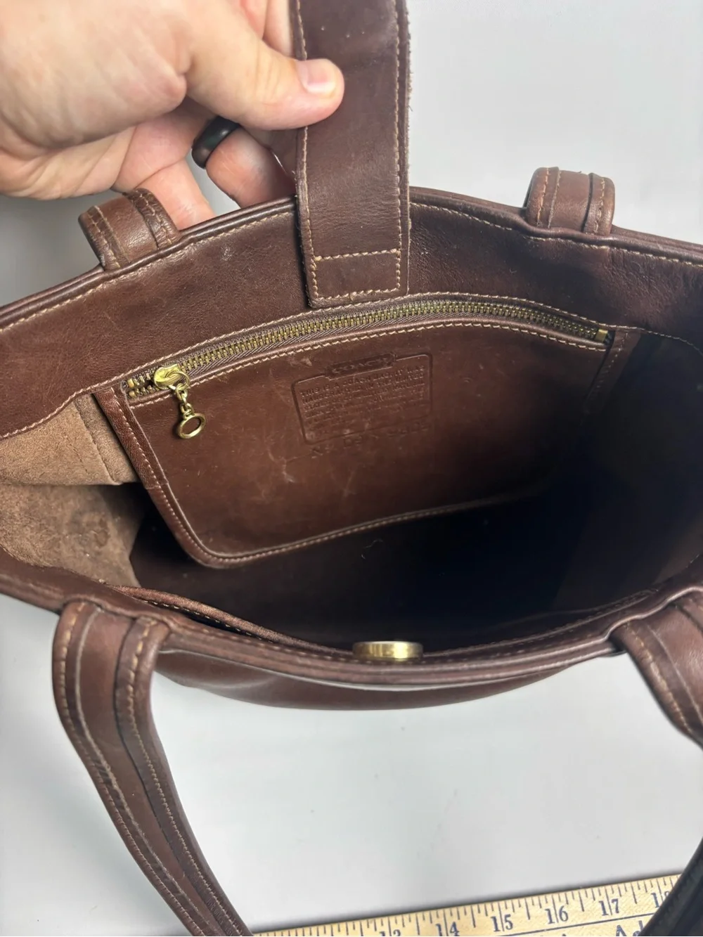 Vintage Coach Shoulder Bag Dark Brown Leather 9305
